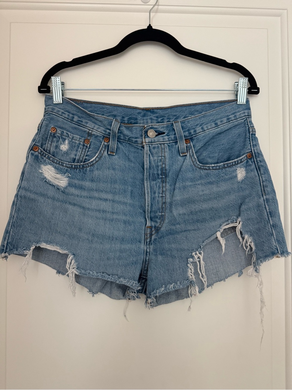 Levi’s 501 High Waisted Distressed Denim Shorts - Picture 2 of 9